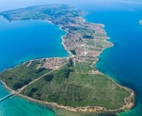 Terrain à bâtir sur l'île de Vir à seulement 150 mètres de la mer - pic 9