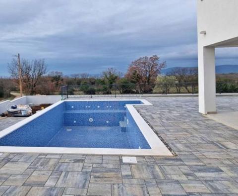 Modern villa with swimming pool in Marčana with distant sea views - pic 2