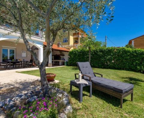 Villa individuelle avec piscine à Viškovo, Marinići sur Rijeka, avec vue sur la mer lointaine - pic 32