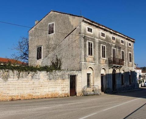 Stone house for modernization in Tinjan, possibility of make 5 residential units - pic 11