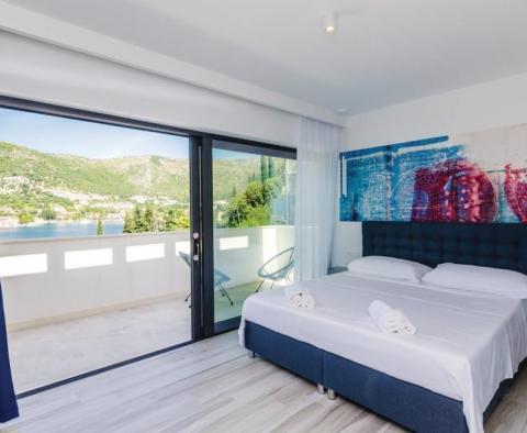 Nouvelle villa moderne à la périphérie de Dubrovnik en première ligne de mer à seulement 30 mètres de la plage - pic 17