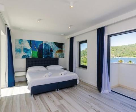 Nouvelle villa moderne à la périphérie de Dubrovnik en première ligne de mer à seulement 30 mètres de la plage - pic 23