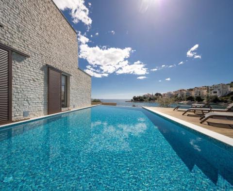 Modern villa in a brand-new waterfront complex in Sibenik area - pic 2