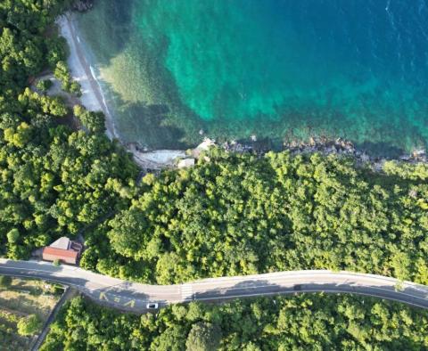 Städtisches Grundstück in Medveja, Lovran, 1. Linie zum Meer 