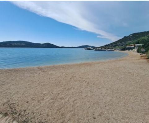 Egyedülálló vízparti kastély Sibenik környékén, hozzáféréssel a mólóhoz és a strandhoz - pic 16