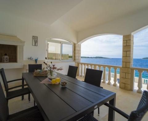 Villa auf Korcula in der 1. Reihe zum Meer mit unglaublichem Meerblick und privatem Anlegeplatz für Boote! - foto 8