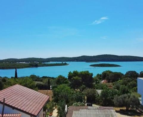 Villa de plain-pied pour lune de miel avec vue sur la mer à Medulin! 