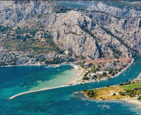 Építési telek 100 méterre a strandtól Marusiciban 