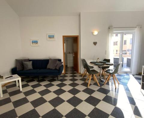 Nowy dom apartamentowy w Rovinj 900 metrów od morza - pic 12