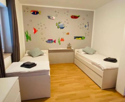 Nowy dom apartamentowy w Rovinj 900 metrów od morza - pic 31