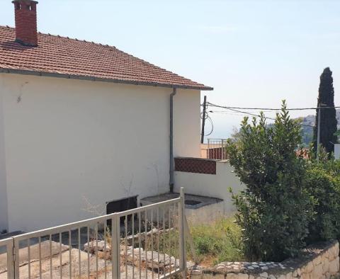 Dom wolnostojący 110 m od morza, z tarasem i widokiem na morze na Ciovo, obszar Mavarstica - pic 7