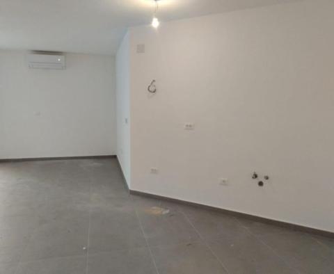 Nowe, błyszczące mieszkanie w Savudrija, Umag - pic 5