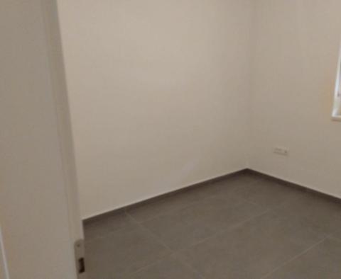 Zcela nový byt v Savudrija, Umag - pic 11