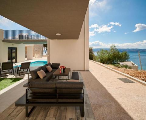 New extraordinary villa on Omis riviera, 50 meters from the sea - pic 6