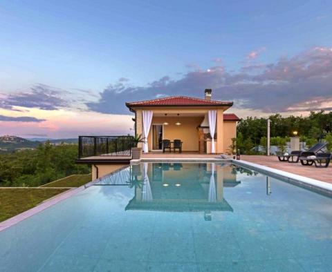 Vouse avec piscine et vue panoramique dans le quartier de Rabac - pic 2