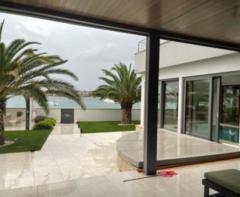 Beautiful modern villa on the 1st line to the sea between Porec and Umag - pic 13