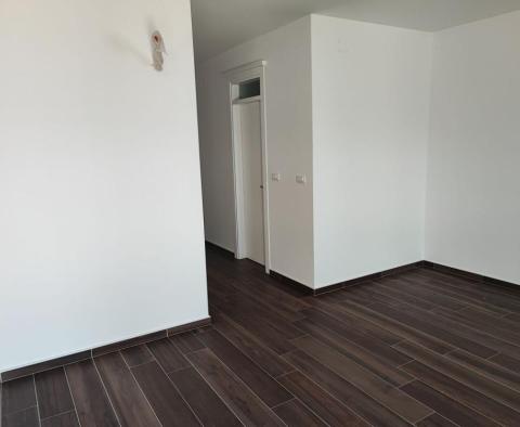 1. vonal a tengerhez - 3 hálószobás apartman egy új épületben a Pag-félszigeten - pic 15