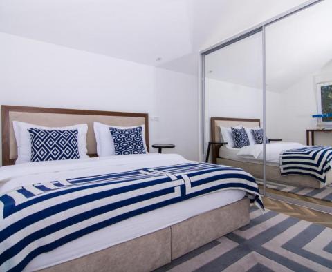 Wunderschönes Duplex-Penthouse in Ciovo, Trogir – ein Beispiel für exquisiten Luxus - foto 9