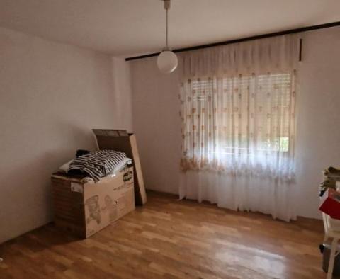 Dom z 2 apartamentami w Rovinj, 2 km od morza - pic 22