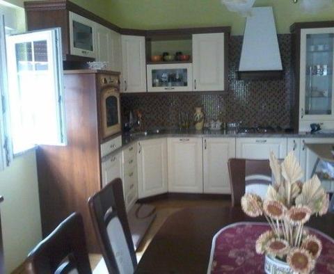 House of 3 apartments in Umag for sale, cca. 2,5 km from the sea - pic 12