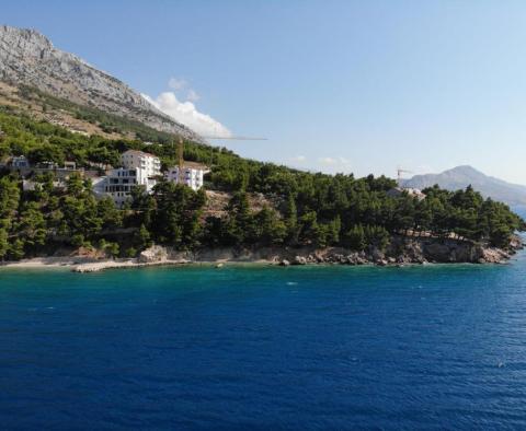 Faszinierendes Grundstück in der 1. Reihe für eine Luxusvilla an der Riviera von Omis - foto 7