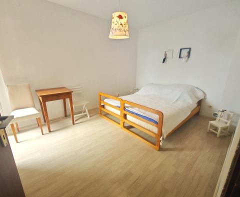 Wyjątkowy apartament z 2 sypialniami i widokiem na morze w Novi Vinodolski - pic 5
