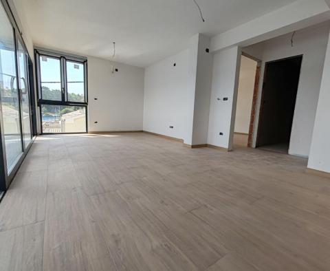 Luksusowy apartament w Jadranovo w pierwszym rzędzie do morza - pic 2