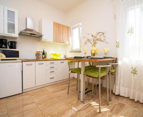 Apartmanház medencével Veli Vrh-ben, Pula külvárosában - pic 26