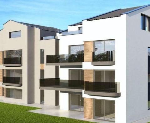 Nagyszerű új penthouse Rovinjban egy új butik rezidenciában, 1 km-re a tengertől - pic 20