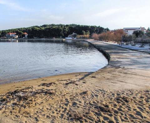 Nagy városi terület Pasman szigetén, 60 méterre a strandtól - pic 8