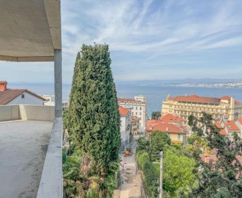 Penthouse luxueux au centre d'Opatija, emplacement privé et piscine sur le toit, à seulement 200 m de la mer - pic 9