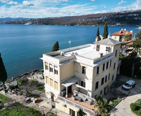 Appartement à prix réduit à Volosko, Opatija, sur la 1ère ligne de mer - pic 15