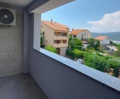 Zvýhodněný apartmán se 2 ložnicemi ve městě Krk s výhledem na moře! - pic 2