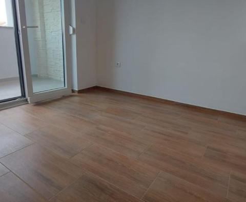 Zvýhodněný apartmán se 2 ložnicemi ve městě Krk s výhledem na moře! - pic 19