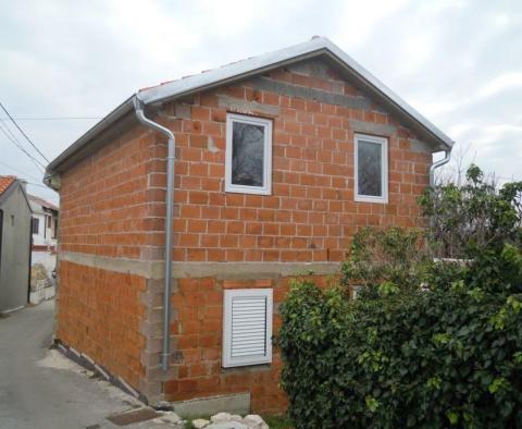 Dům v Jadranovo, Crikvenica, na prodej ve stavu roh-bau. Pouze 500 m od moře! - pic 2