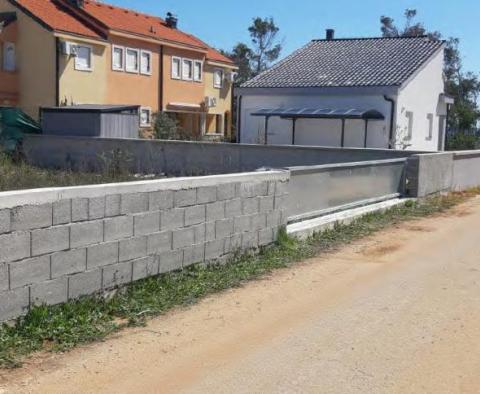 Stavební pozemek v oblasti Zadaru, pouze 90m od moře - pic 5
