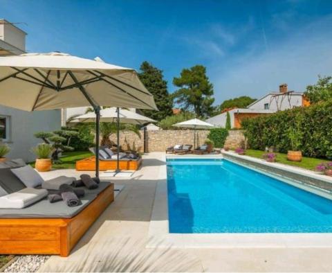 Beautiful 5***** villa with swimming pool in Rovinj outskirts - pic 21