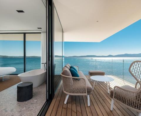 Wunderschöne moderne Villa in erster Linie am Strand in der Gegend von Zadar - foto 47