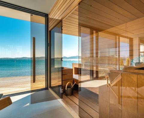 Wunderschöne moderne Villa in erster Linie am Strand in der Gegend von Zadar - foto 48