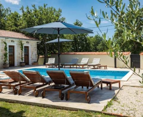 Charmante rustikale Villa mit Swimmingpool in Svetvincenat! - foto 5