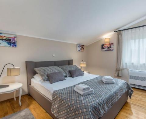 Nieruchomość z 3 apartamentami i basenem na sprzedaż w Mušalež, Poreč - pic 7