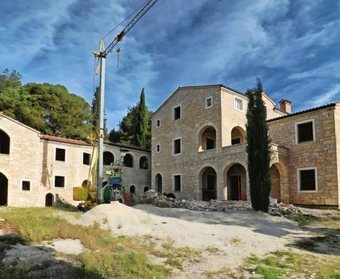 Wunderschöne Steinvilla in der Gegend von Rovinj 