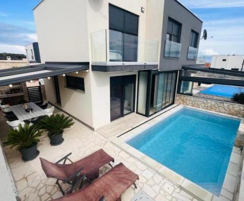 Villetta en duplex avec piscine à Mandre, Kolan, péninsule de Pag, à 350 m de la mer - pic 7