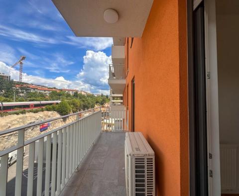 Světlý nový apartmán se 2 ložnicemi v Kantridě, Rijeka, s výhledem na moře - pic 8