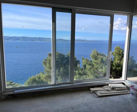 Tökéletes ház 3 apartmannal és csodálatos kilátással a tengerre az Omis riviérán - pic 6