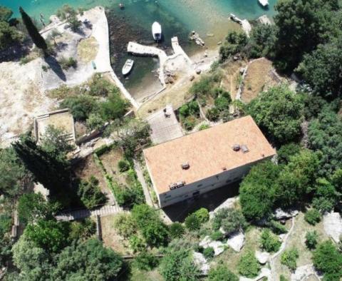 Rare new villa on the 1st line to the sea on Ciovo - pic 9