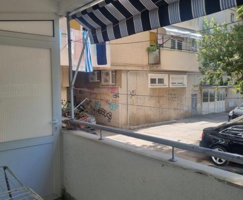 Wohnung in Split zu einem vernünftigen Preis, 500 m vom Meer entfernt - foto 5