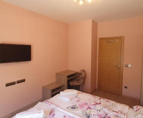 Ház két apartmannal kiváló helyen, Porec környékén - pic 11