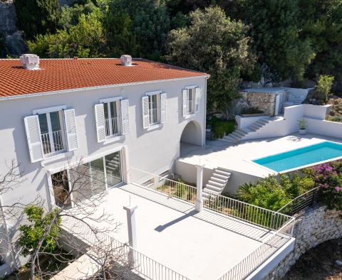 Seltene neue Villa in der 1. Reihe zum Meer auf Ciovo - foto 3