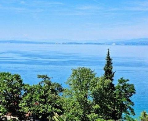 Spacious property with 3 apartments in Volosko, Opatija, 100 meters from the sea - pic 2